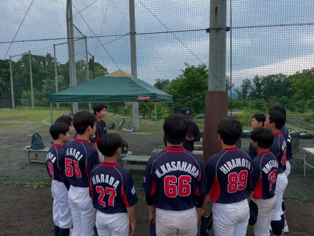 5/18

2年生は相模原市内でのオープン戦でした。もう2ヶ月後には自分たちの代になります。

個人もチームも伸びしろがたくさんあります。

実戦経験を積める機会もそう多くはないので、1試合ごとの課題を練習に繋げましょう！

#オープン戦
#久々のチーム駒谷