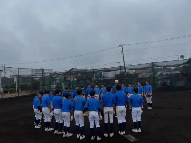 今日は雨天のため麻溝台グラウンドで半日練習でした
ポジションごとにそれぞれの課題練習に時間を割きました
短時間で量をこなして良い練習となりました！
明日も頑張っていきましょう！

#相模原ボーイズ
#雨天練習